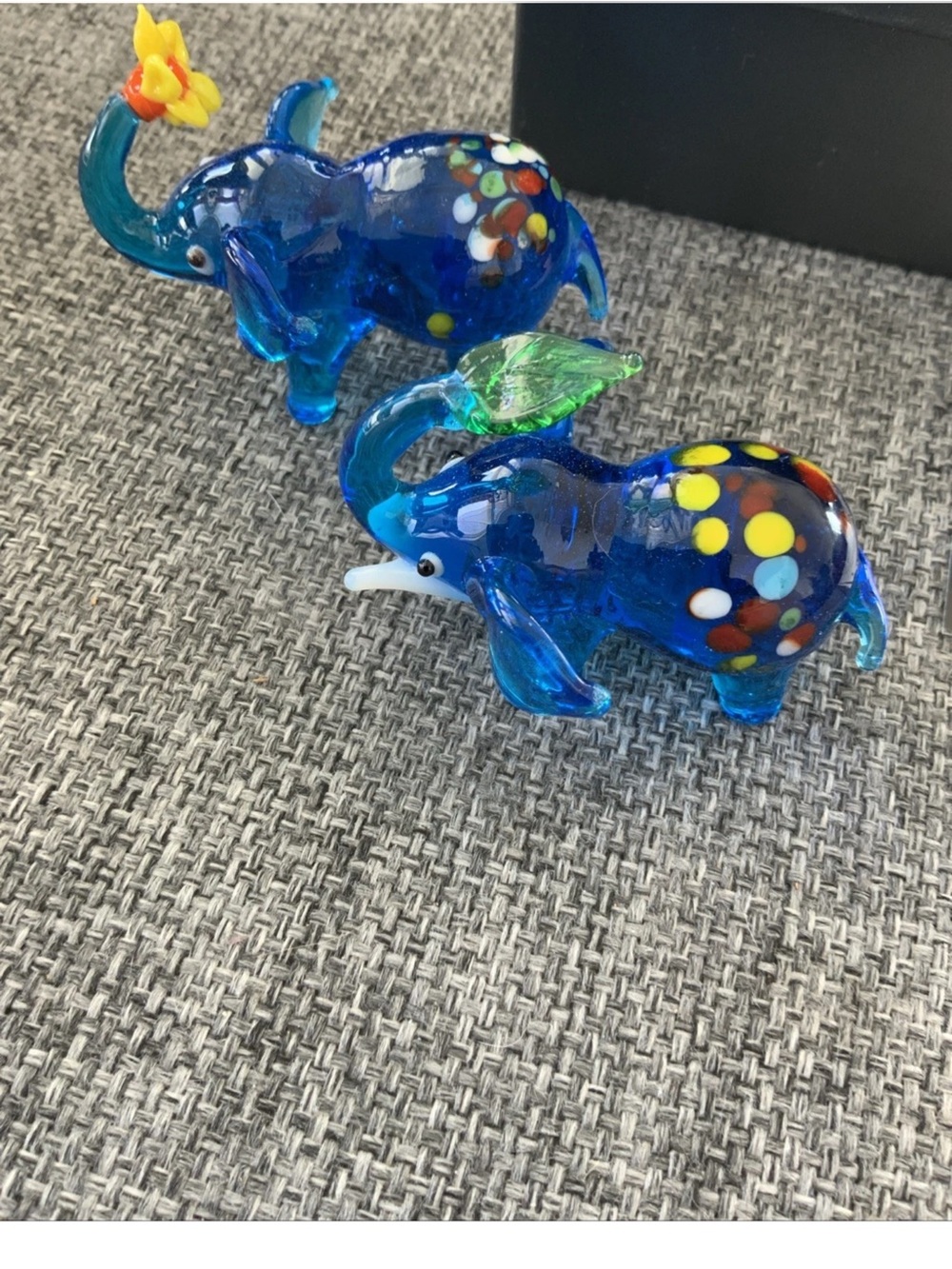 Pier 1 Imports Ella & Raja Blue Glass Elephants 2” Long - In Original Box - Picture 3 of 7